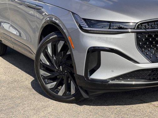 2025 Lincoln Nautilus Reserve