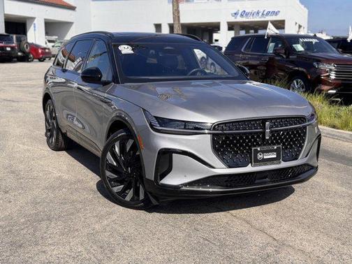 2025 Lincoln Nautilus Reserve