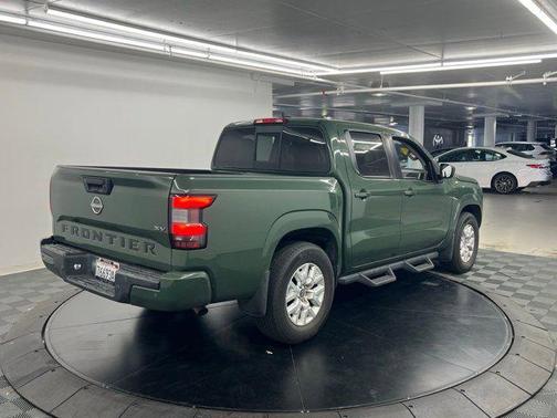 2022 Nissan Frontier SV