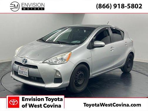 Classic Silver Metallic 2014 Toyota Prius c Three