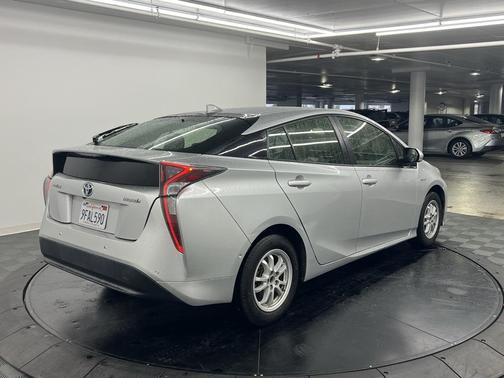 2018 Toyota Prius Three