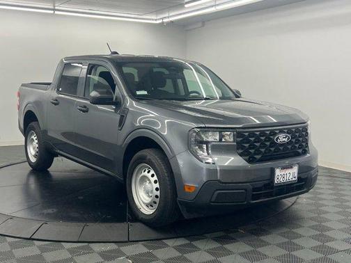 Carbonized Gray Metallic 2025 Ford Maverick XL