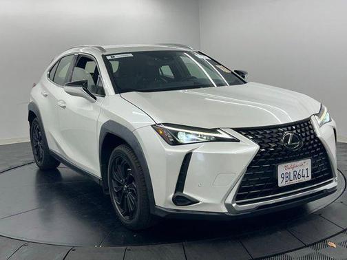 Eminent White Pearl 2022 Lexus UX 200 Base