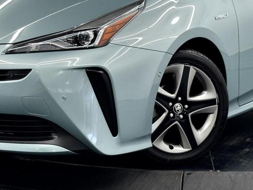 2019 Toyota Prius XLE