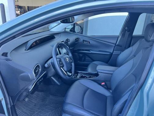2019 Toyota Prius XLE