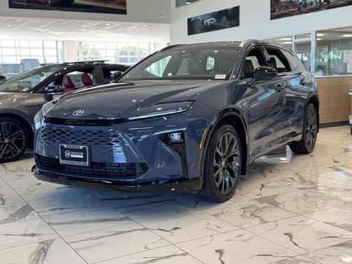 2025 Toyota Crown Signia Limited