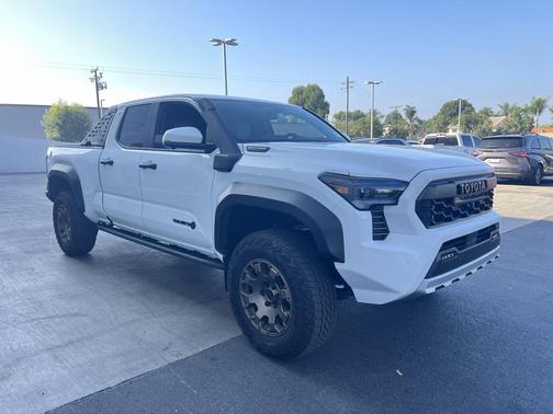 2024 Toyota Tacoma Hybrid Trailhunter