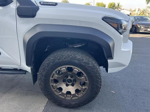 2024 Toyota Tacoma Hybrid Trailhunter