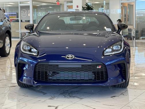 2025 Toyota GR86 Premium