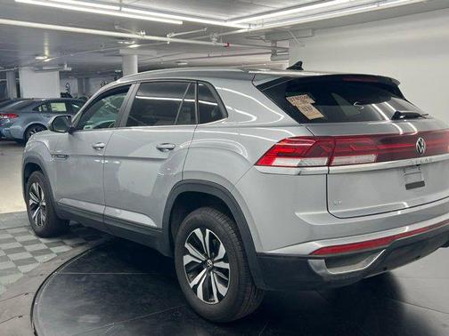2025 Volkswagen Atlas Cross Sport 2.0T SE