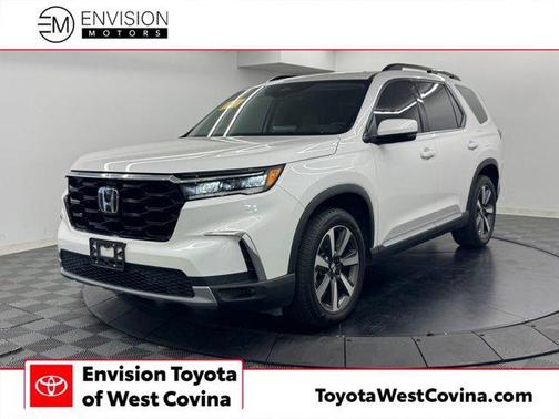 2025 Honda Pilot Touring 8-Passenger