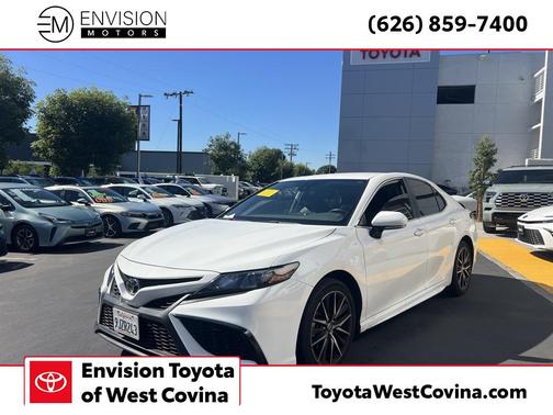 2024 Toyota Camry SE