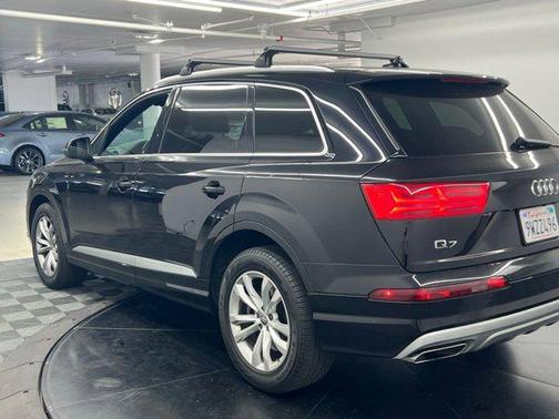 2019 Audi Q7 45 Premium