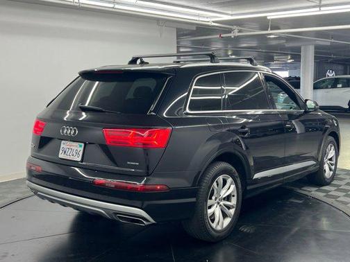2019 Audi Q7 45 Premium