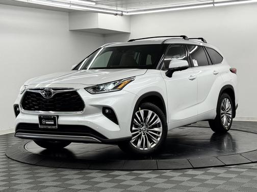 2026 Toyota Highlander Platinum
