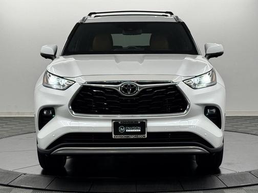 2026 Toyota Highlander Platinum