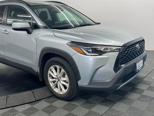 2022 Toyota Corolla Cross LE