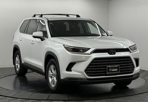 2026 Toyota Highlander LE