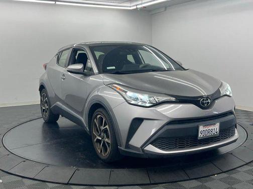 Silver Knockout Metallic 2020 Toyota C-HR XLE