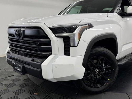 Ice Cap 2026 Toyota Tundra SR5