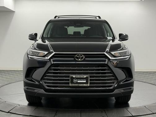 2026 Toyota Highlander LE