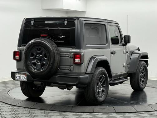 2021 Jeep Wrangler Sport