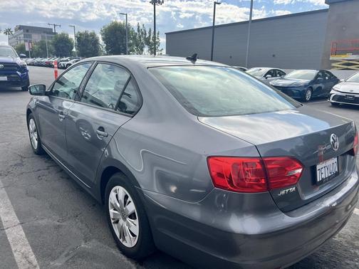 2014 Volkswagen Jetta Auto SE