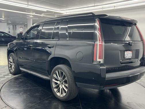 2020 Cadillac Escalade Luxury