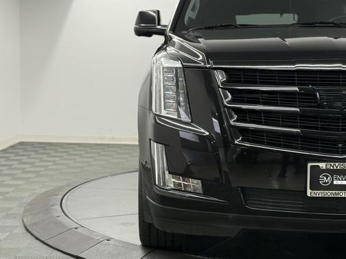 2020 Cadillac Escalade Luxury