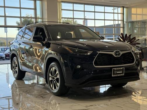 2026 Toyota Highlander XLE