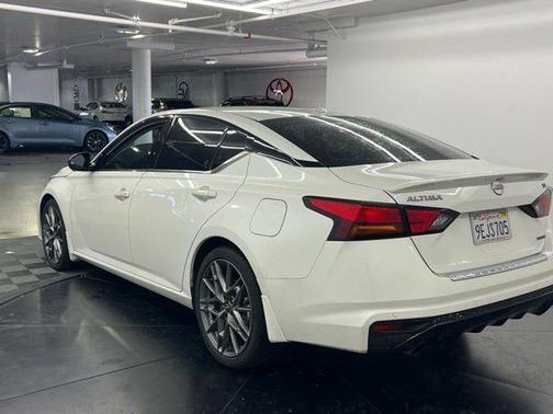 2023 Nissan Altima SR VC-Turbo FWD