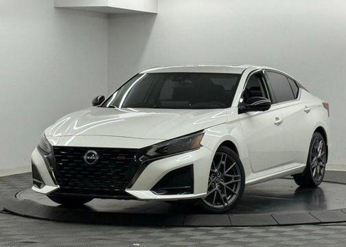 2023 Nissan Altima SR VC-Turbo FWD