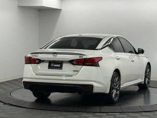 2023 Nissan Altima SR VC-Turbo FWD