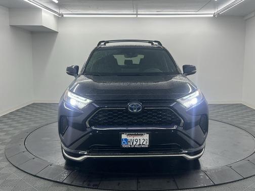 2023 Toyota RAV4 Prime SE