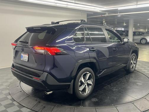 2023 Toyota RAV4 Prime SE