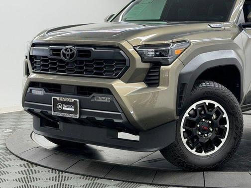 2025 Toyota Tacoma Hybrid TRD Off Road