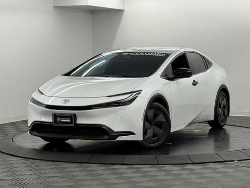 2024 Toyota Prius LE