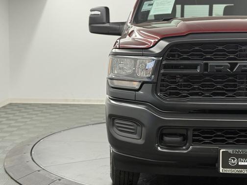 2024 RAM 2500 Tradesman Crew Cab 4x4 6'4' Box