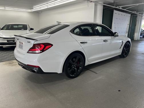 2020 Genesis G70 3.3T RWD