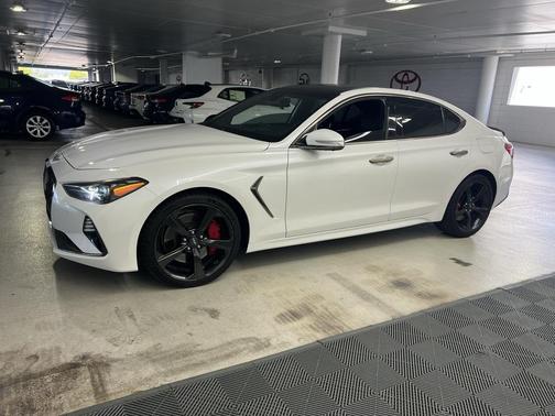 2020 Genesis G70 3.3T RWD