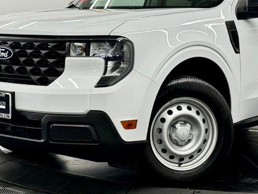 Oxford White 2025 Ford Maverick XL