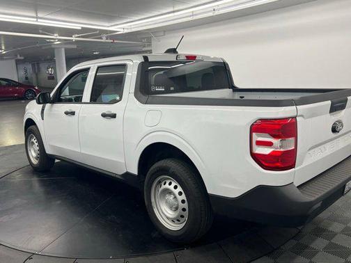 Oxford White 2025 Ford Maverick XL