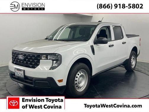 Oxford White 2025 Ford Maverick XL