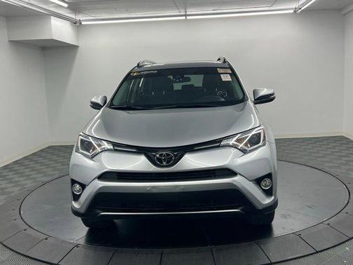 Silver Sky Metallic 2018 Toyota RAV4 XLE