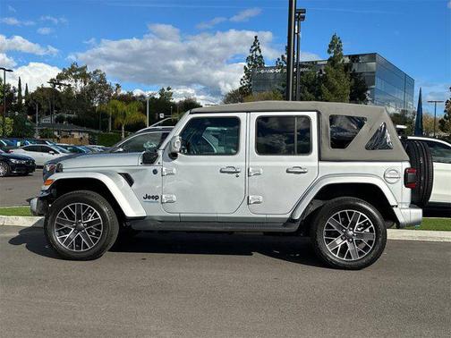 2022 Jeep Wrangler Unlimited 4xe Sahara High Altitude
