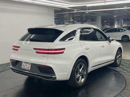 2026 Genesis GV70 2.5T Select