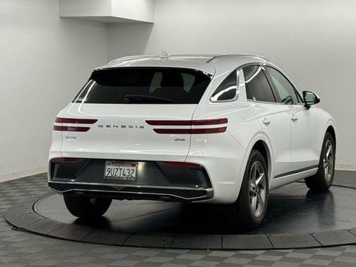 2026 Genesis GV70 2.5T Select