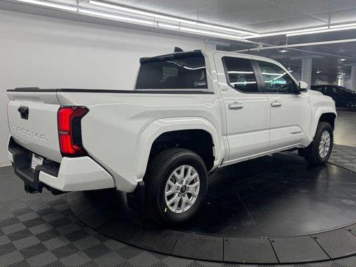 Ice Cap 2026 Toyota Tacoma SR5