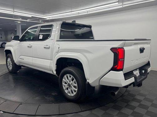 Ice Cap 2026 Toyota Tacoma SR5