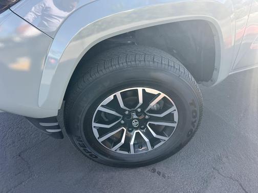 2022 Toyota Tacoma TRD Sport